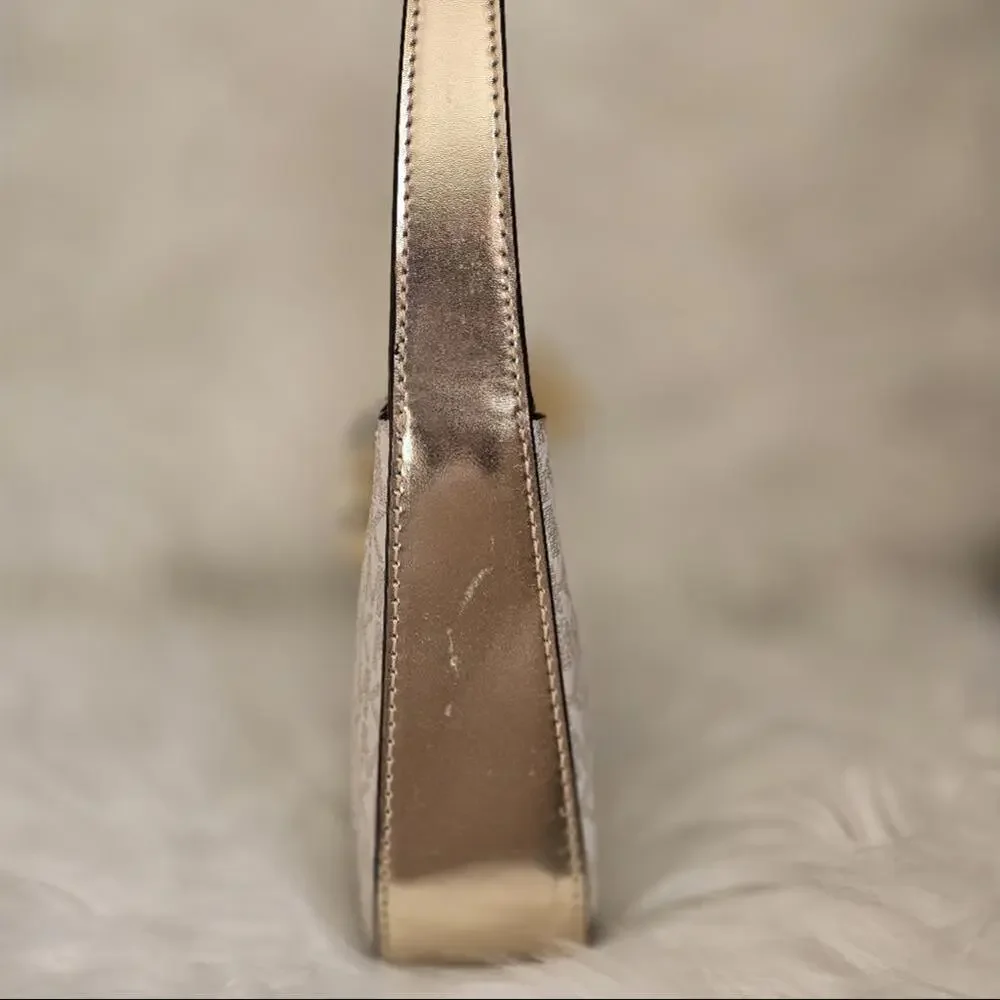 Lyra Small Pochette - Picture 2 of 5